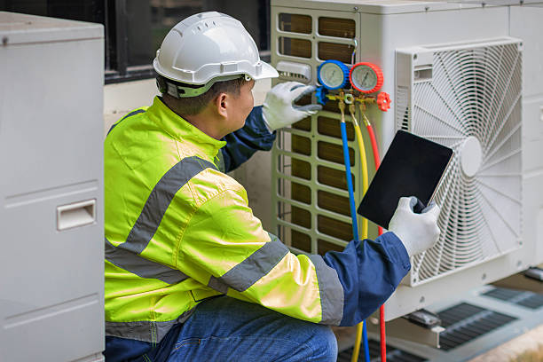 Professional Hvac technician working in Riverton, NJ